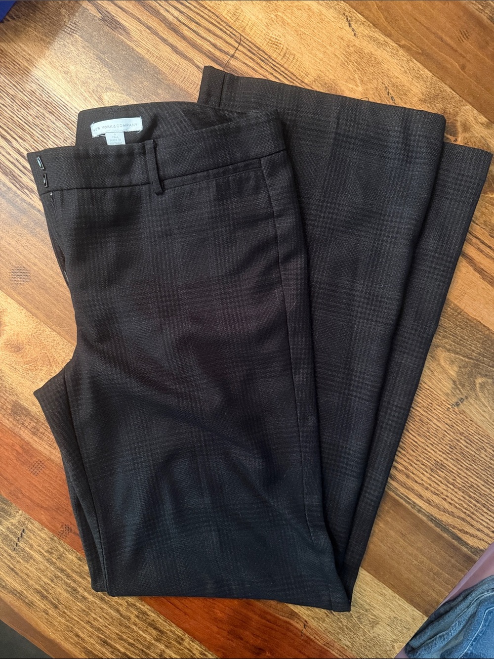New York & Company Dark Gray Plaid Boot-Cut Pants